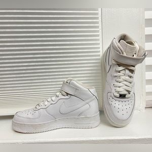 Air Force 1 high - size 4
